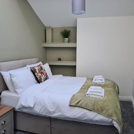 Modern River View Mytholmroyd Apartment Exteriör bild
